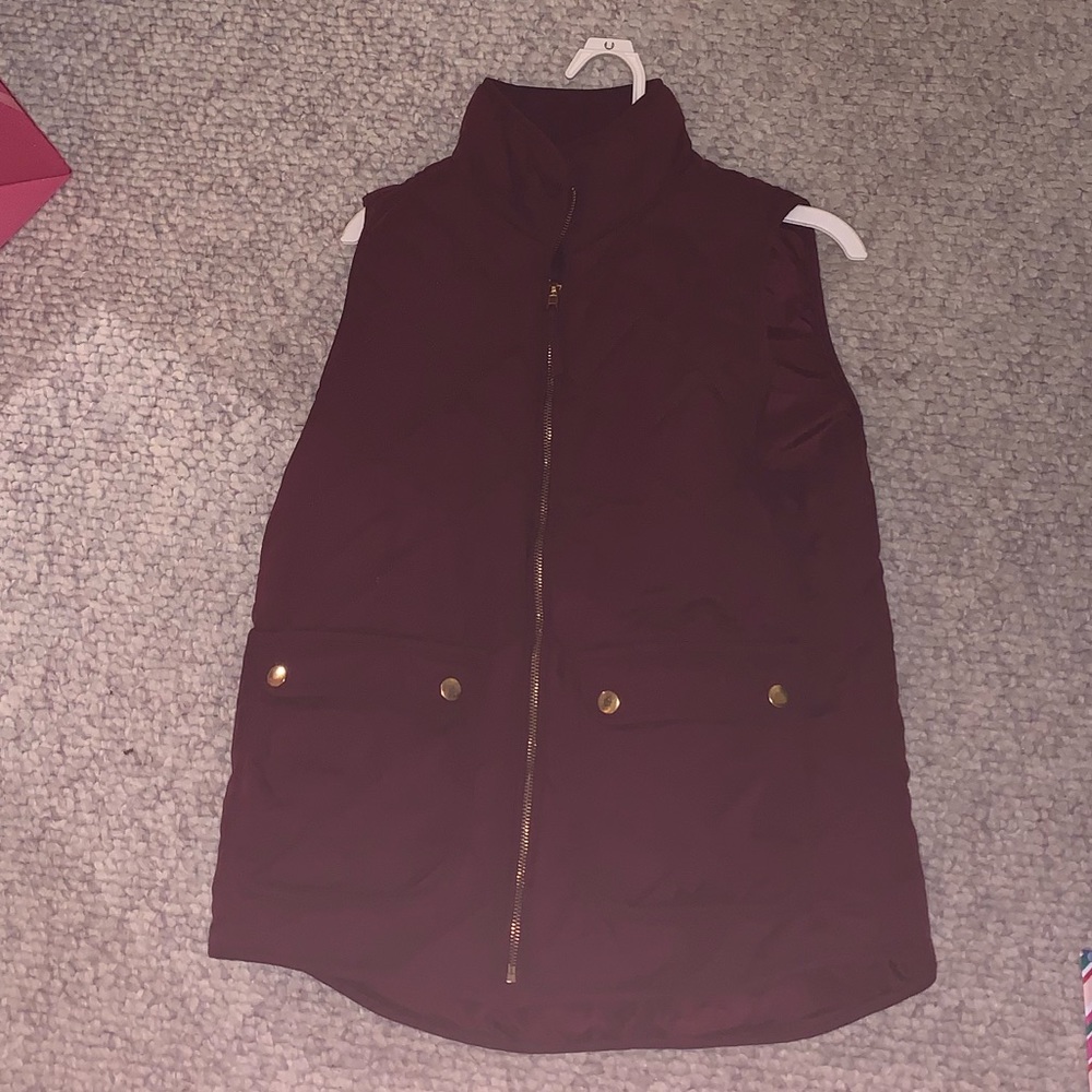 Francesca’s Blue Rain Maroon Quilted Vest